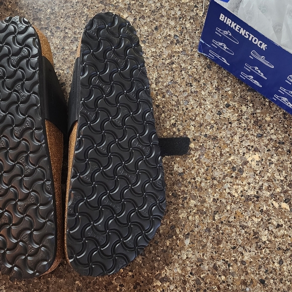 Birkenstock Black Gizeh Sandals
